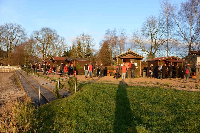 Weihnachtsromantik am Teich (Foto: Christoph Lemke)
