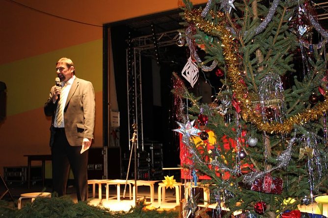 Weihnachtsfeier der Senioren (Foto: Karl-Heinz Herrmann) Weihnachtsfeier der Senioren (Foto: Karl-Heinz Herrmann)