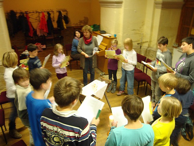 Krippenspielprobe in der Unterkirche Bad Frankenhausen (Foto: Peter Zimmer)