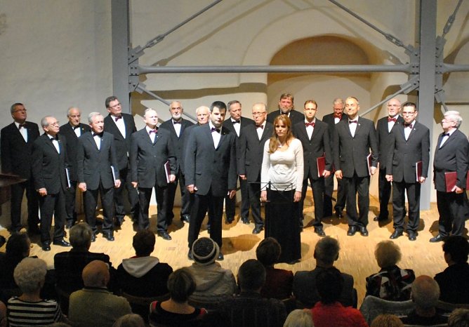 Zusatzkonzert des Albert-Fischer-Chores (Foto: Albert-Fischer-Chor) Zusatzkonzert des Albert-Fischer-Chores (Foto: Albert-Fischer-Chor)