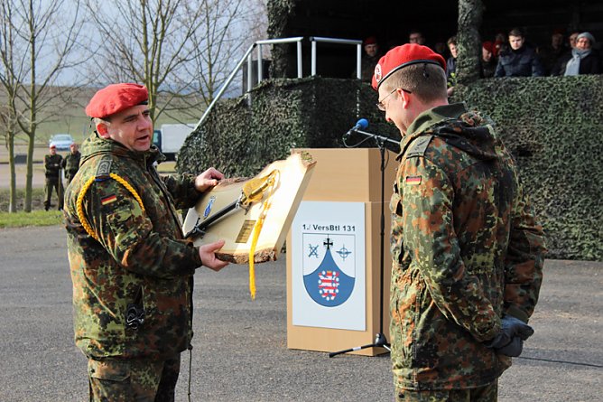 Übergabe Kommando bei der 1. Kompanie des Versorgungsbataillons 131 (Foto: Karl-Heinz Herrmann) Übergabe Kommando bei der 1. Kompanie des Versorgungsbataillons 131 (Foto: Karl-Heinz Herrmann)