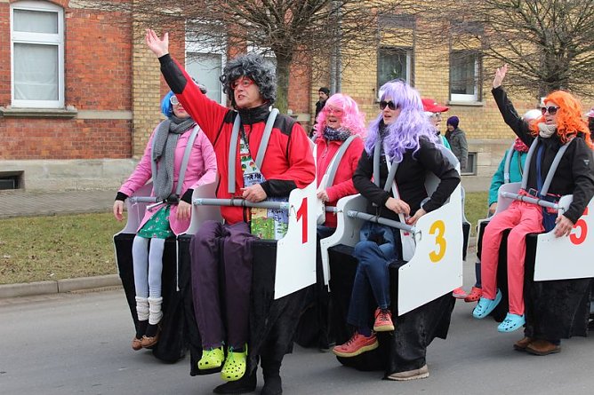 Wieder Rosensonntagsumzug in Frankenhausen (Foto: Karl-Heinz Herrmann) Wieder Rosensonntagsumzug in Frankenhausen (Foto: Karl-Heinz Herrmann)