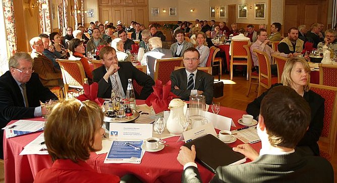 Aufmerksame Zuhörer (Foto: nnz) Aufmerksame Zuhörer (Foto: nnz)