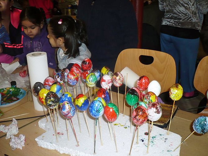 Osterbasteln (Foto: Esther Richter)