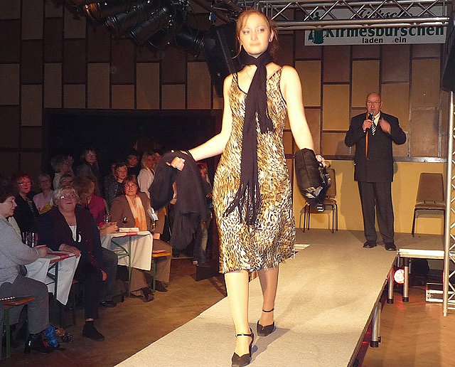 Modenschau SPD (Foto: Karl-Heinz Herrmann)