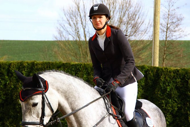 Julia Mackenrod sprang in der Klasse A auf den ersten Platz (Foto: Bernd Peter)