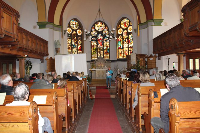 Sanit&auml;rbereich eingeweiht (Foto: Karl-Heinz Herrmann)