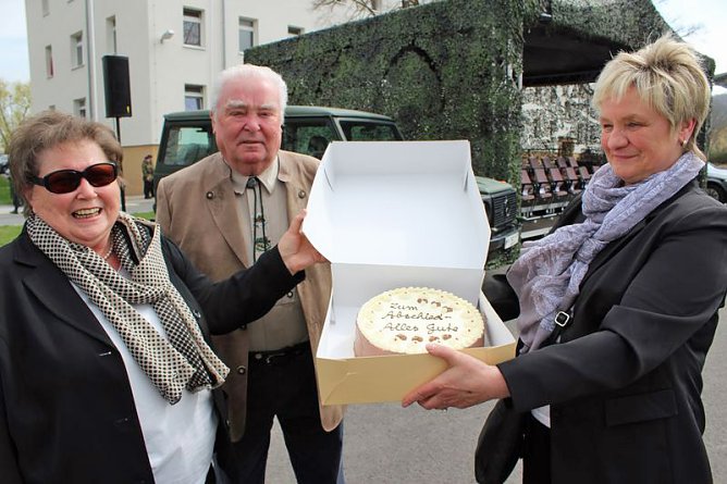 Köstlicher Abschiedsgruß (Foto: Karl-Heinz Herrmann) Köstlicher Abschiedsgruß (Foto: Karl-Heinz Herrmann)