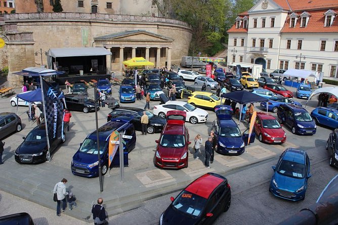 Autofrühling lohnt sich (Foto: Karl-Heinz Herrmann) Autofrühling lohnt sich (Foto: Karl-Heinz Herrmann)