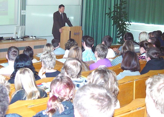 Studiengänge vorgestellt (Foto: Schelenhaus) Studiengänge vorgestellt (Foto: Schelenhaus)