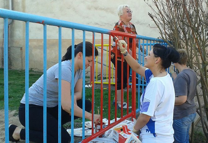 Breite Unterstützung für kleine Helbespatzen (Foto: Privat) Breite Unterstützung für kleine Helbespatzen (Foto: Privat)