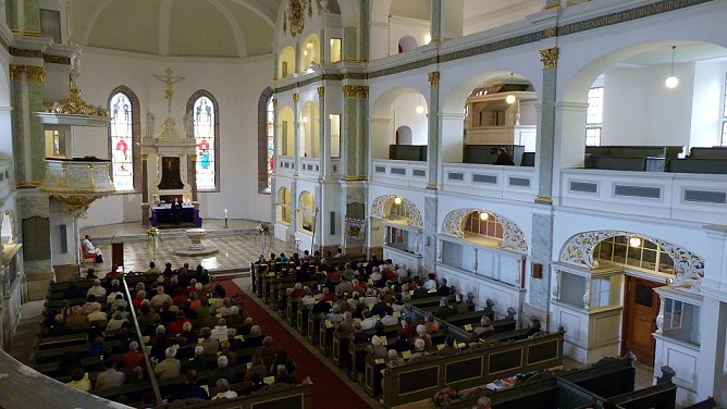 Festgottesdienst "800 Jahre Kirche an diesem Platz... (Foto: Privat)