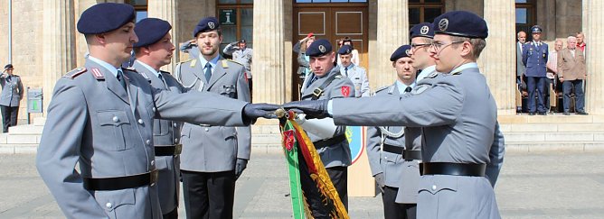 Wieder Anw&auml;rter &ouml;ffentlich vereidigt (Foto: Karl-Heinz Herrmann)