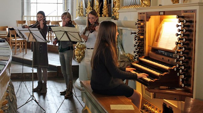 Gemeinsames Konzert Trinitatis klingt III (Foto: Karl-Heinz Herrmann) Gemeinsames Konzert Trinitatis klingt III (Foto: Karl-Heinz Herrmann)