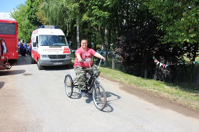Festumzug Berka (Foto: Karl-Heinz Herrmann) Festumzug Berka (Foto: Karl-Heinz Herrmann)