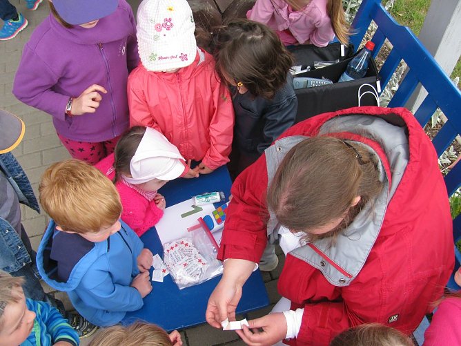 Verkehrssicherheitstag der Kita Bienchen Heldrungen (Foto: Bernd Müller) Verkehrssicherheitstag der Kita Bienchen Heldrungen (Foto: Bernd Müller)