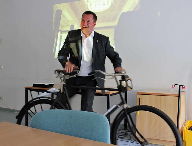 Am Dienstag Baustart f&uuml;r Radweg (Foto: Karl-Heinz Herrmann)