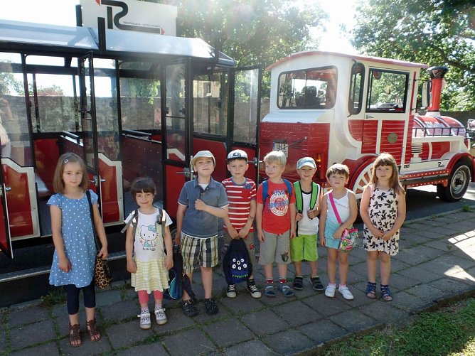 Abschlussfahrt und Zuckertütenfest in der Kita Flohkiste (Foto: Flohkiste Schernberg) Abschlussfahrt und Zuckertütenfest in der Kita Flohkiste (Foto: Flohkiste Schernberg)