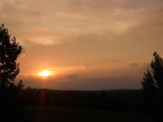 Brockenblick vom Balkon des Hotels "Harzer Land" in Allrode (Foto: Bernd Thielbeer)