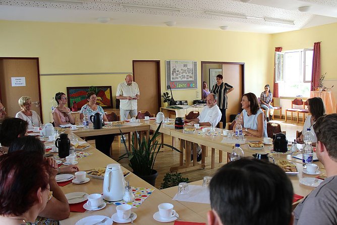 Bewilligungsbescheid f&uuml;r neues Konzept (Foto: Karl-Heinz Herrmann)