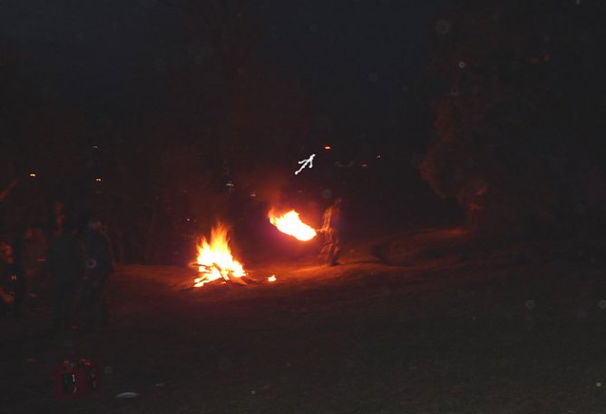 Osterfeuer Bebra (Foto: Karl-Heinz Herrmann) Osterfeuer Bebra (Foto: Karl-Heinz Herrmann)