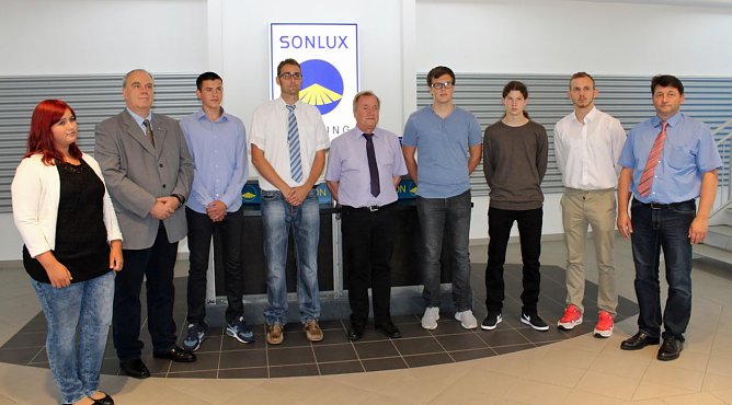 Ausbildungsstart bei SONLUX (Foto: Karl-Heinz Herrmann) Ausbildungsstart bei SONLUX (Foto: Karl-Heinz Herrmann)