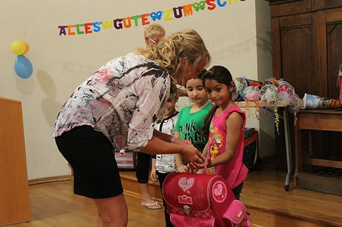 Schuleinführungsfeier der besonderen Art (Foto: Karl-Heinz Herrmann) Schuleinführungsfeier der besonderen Art (Foto: Karl-Heinz Herrmann)