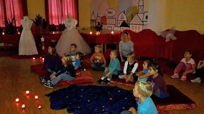 M&auml;rchen in f&uuml;nf Sprachen (Foto: Privat)