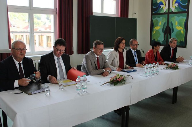 Ramelow besuchte Kyffhäusergymnasium (Foto: Karl-Heinz Herrmann) Ramelow besuchte Kyffhäusergymnasium (Foto: Karl-Heinz Herrmann)