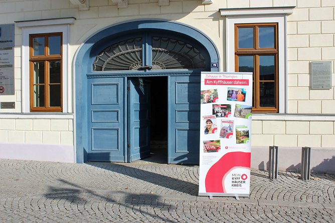 Landratsamt stand offen (Foto: Karl-Heinz Herrmann) Landratsamt stand offen (Foto: Karl-Heinz Herrmann)