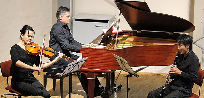 Begeisterndes Kammerkonzert (Foto: Karl-Heinz Herrmann) Begeisterndes Kammerkonzert (Foto: Karl-Heinz Herrmann)