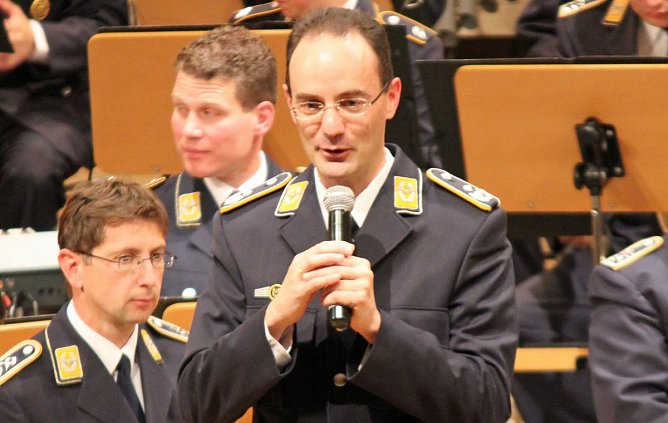 Begeisterndes Benefizkonzert (Foto: Karl-Heinz Herrmann) Begeisterndes Benefizkonzert (Foto: Karl-Heinz Herrmann)