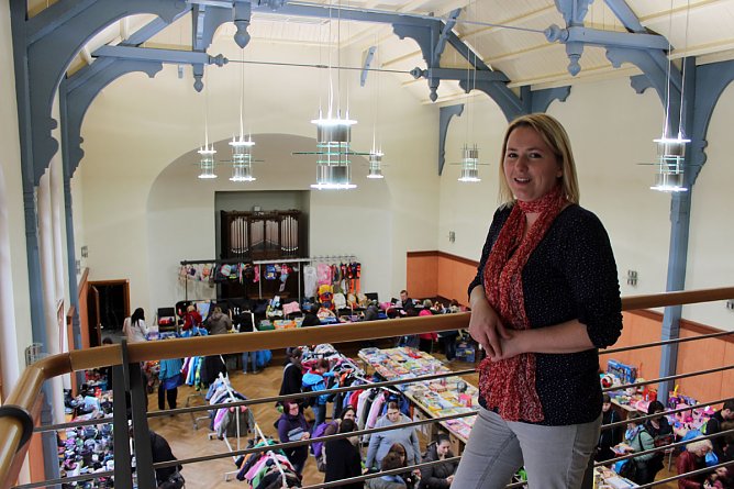 Andrang beim Spielsachenbasar (Foto: Karl-Heinz Herrmann) Andrang beim Spielsachenbasar (Foto: Karl-Heinz Herrmann)