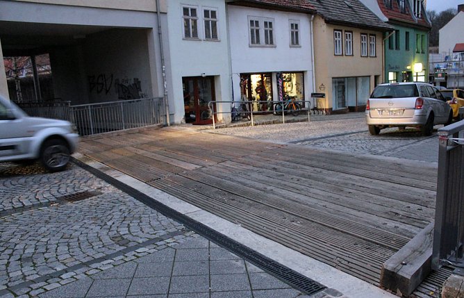 Bebrabrücke wird zeitweilig gesperrt (Foto: Karl-Heinz Herrmann) Bebrabrücke wird zeitweilig gesperrt (Foto: Karl-Heinz Herrmann)