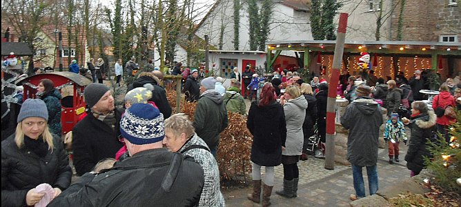Weihnachtsmarkt der Kindervilla (Foto: Kindervilla Bad Frankenhausen)