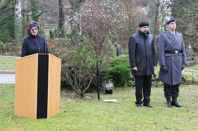 Der Opfer von Krieg, Gewalt und Terror gedacht (Foto: Karl-Heinz Herrmann) Der Opfer von Krieg, Gewalt und Terror gedacht (Foto: Karl-Heinz Herrmann)