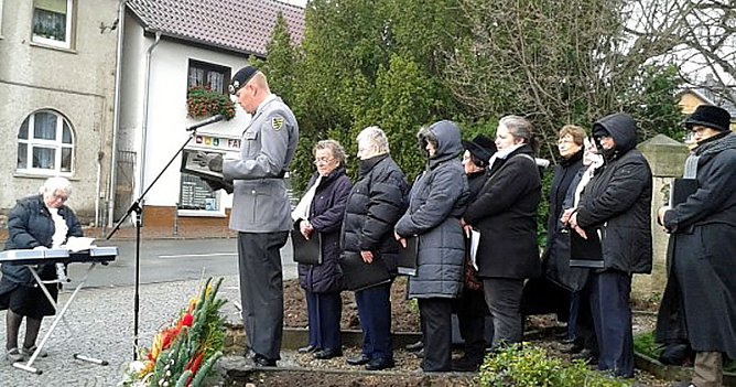 Gedenken für die Opfer von Krieg und Gewalt (Foto: Wolf-Jürgen Träger) Gedenken für die Opfer von Krieg und Gewalt (Foto: Wolf-Jürgen Träger)