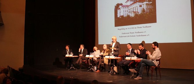 Wie geht es weiter mit dem Loh-Orchester und Theater? Im Theater Nordhausen wurde diskutiert (Foto: Angelo Glashagel)
