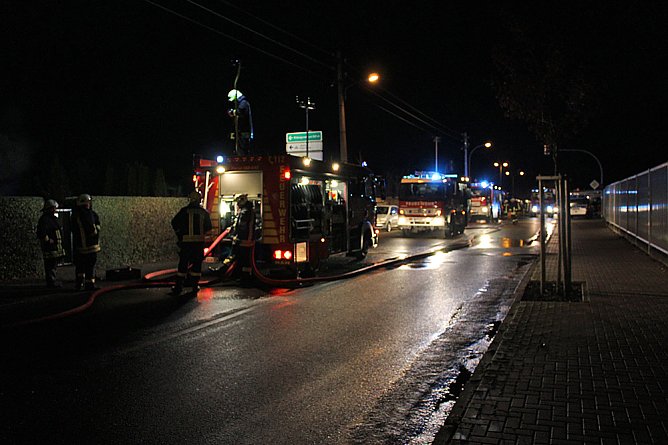 Laubenbrand an der Panzerstrasse (Foto: Karl-Heinz Herrmann)