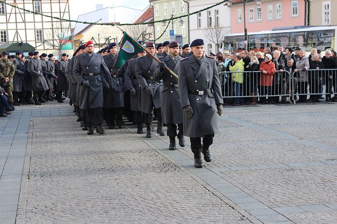 Traumhaftes Wetter bei Vereidigung (Foto: Karl-Heinz Herrmann)
