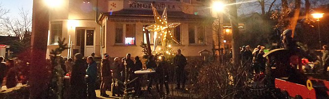 Weihnachtliche Atmosph&auml;re zum Weihnachtsmarkt in der Kindervilla (Foto: Kindervilla Bad Frankenhausen)