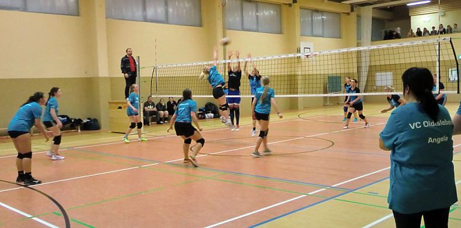 Aus der Volleyball Kreisliga Sömmerda (Foto: Peter Fahnert) Aus der Volleyball Kreisliga Sömmerda (Foto: Peter Fahnert)