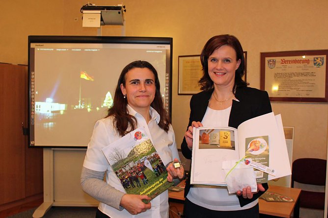 Coole Sache Aktion helfende Hand (Foto: Karl-Heinz Herrmann) Coole Sache Aktion helfende Hand (Foto: Karl-Heinz Herrmann)