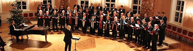 Stimmgewaltiges Weihnachtskonzert im Achteckhaus (Foto: Karl-Heinz Herrmann)