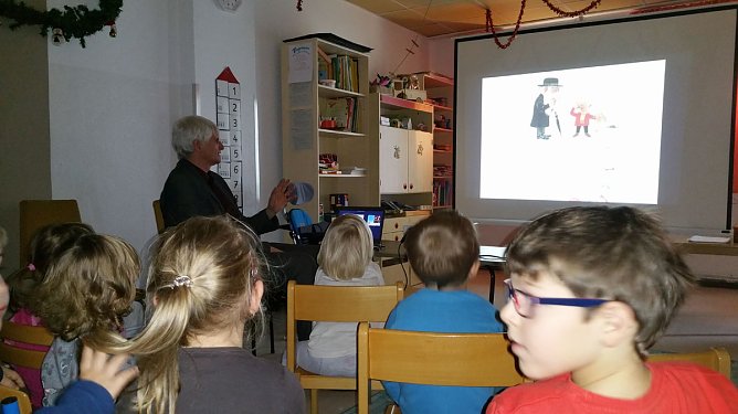 Kinder f&uuml;r das Lesen begeistern (Foto: Wahlkreisb&uuml;ro Johannes Selle)