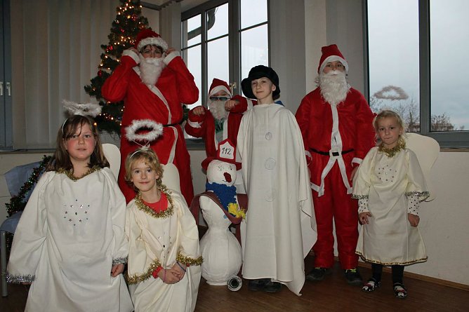 Mehr als nur Weihnachtsparty (Foto: Karl-Heinz Herrmann) Mehr als nur Weihnachtsparty (Foto: Karl-Heinz Herrmann)