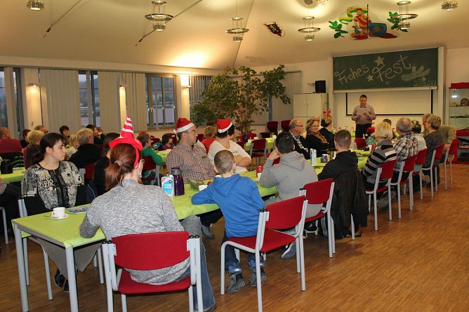 Mehr als nur Weihnachtsparty (Foto: Karl-Heinz Herrmann) Mehr als nur Weihnachtsparty (Foto: Karl-Heinz Herrmann)