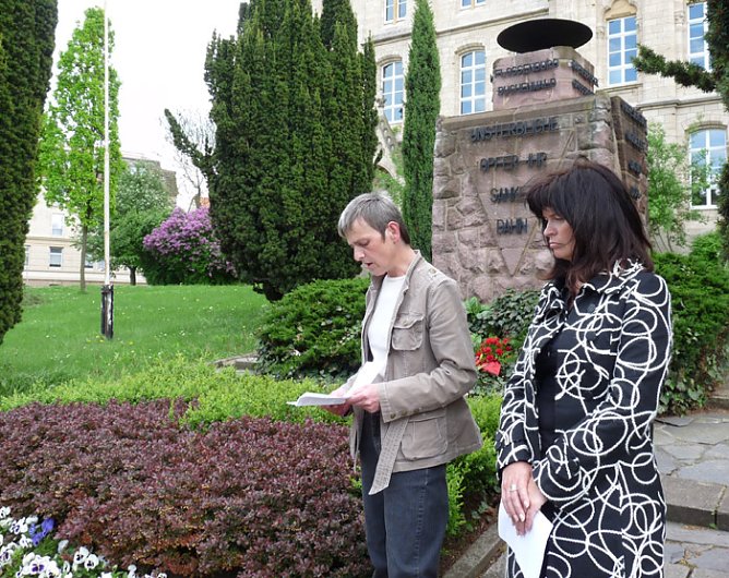 Kranzniederlegung (Foto: Karl-Heinz Herrmann)