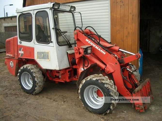 Fahndung nach einem Hoflader (Foto: Polizei Sondershausen) Fahndung nach einem Hoflader (Foto: Polizei Sondershausen)