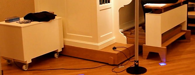 Neue Orgel vorgestellt (Foto: Karl-Heinz Herrmann) Neue Orgel vorgestellt (Foto: Karl-Heinz Herrmann)